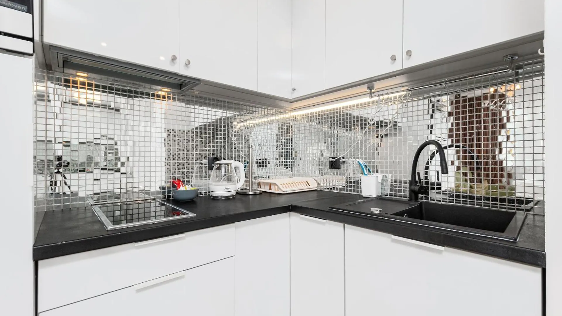 Super Centrum Pereca 2 By Homeprime Warsaw Poland
